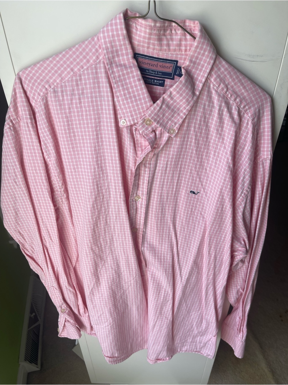 Vineyard Vines Men’s Pink Gingham Button-Down Shirt with Whale Logo